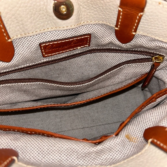 Dooney & Bourke Crossbody Magnetic Bag - Picture 5 of 8